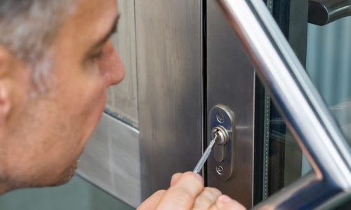 Schlüsselnotdienst und Schlüsseldienst